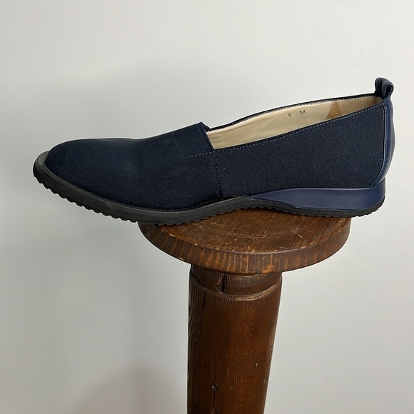 Navy Blue Slip On Loafers Womens Size 9 Shoes Amalfi by Rangoni Firenze Ercole - Picture 6 of 13